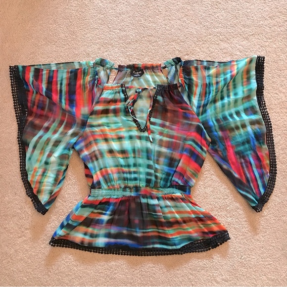 Bebe Semi Sheer Boho Peplum Blouse Size Small Wing Sleeve Pom Pom Trim Colorful - Picture 2 of 14